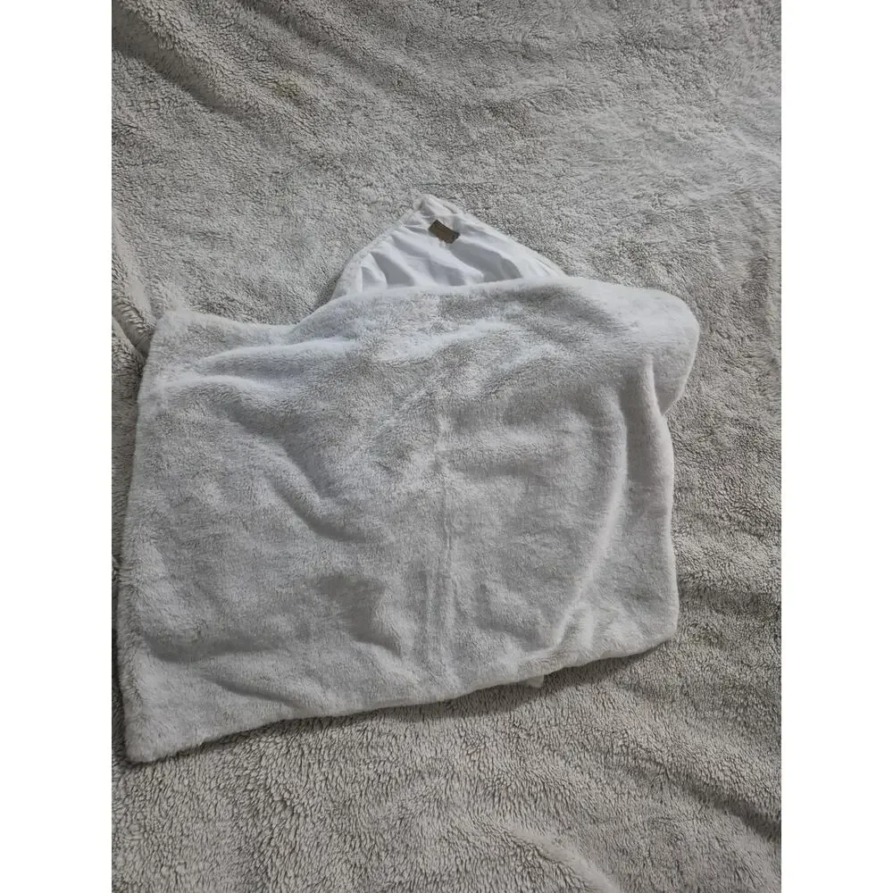💥 KOOLABURRA BY UGG Faux Fur Queen Comforter Set Shams White Gray